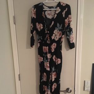 Forever 21 floral tie front jumpsuit small